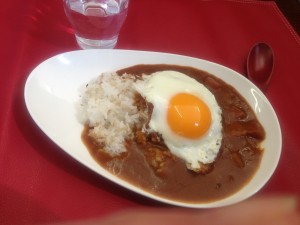 レトルトカレー中辛